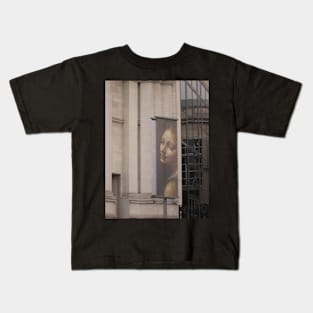 Poster Outside National Gallery, London Kids T-Shirt